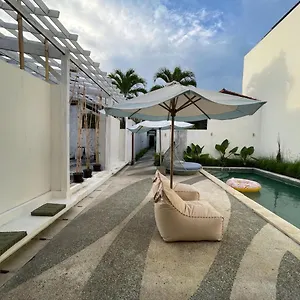 https://la-belle-villa-bali.ubudhotelsnow.com